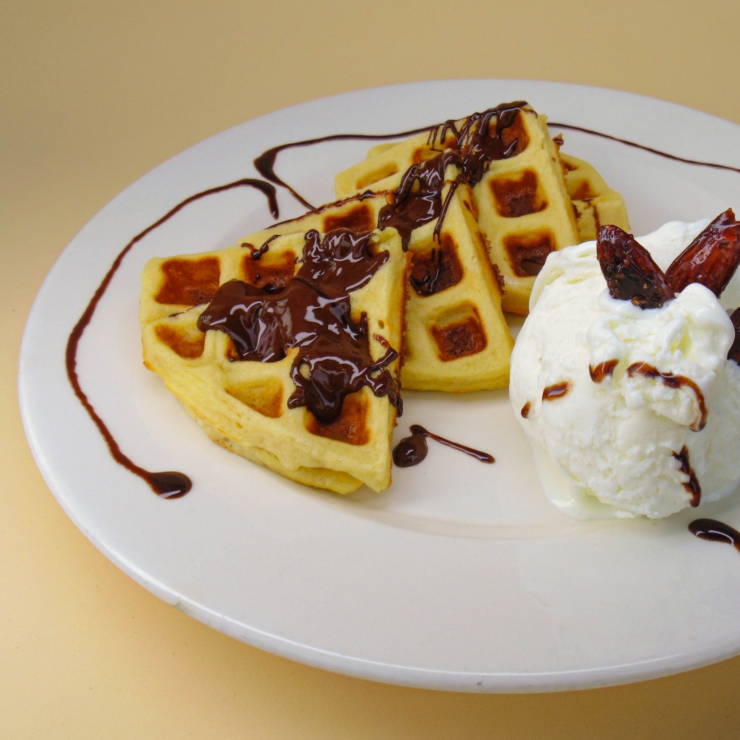 WAFLE CON HELADO 